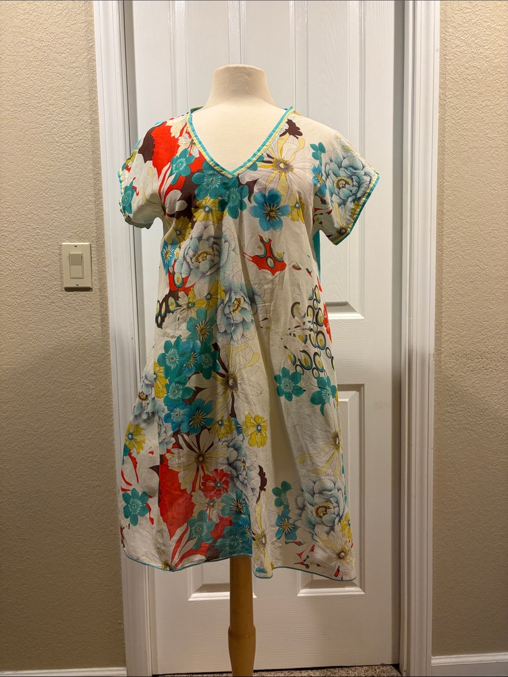 Johnny Was Multicolor V-Neck Dress size S lightweight w/ pockets like new - Picture 4 of 7